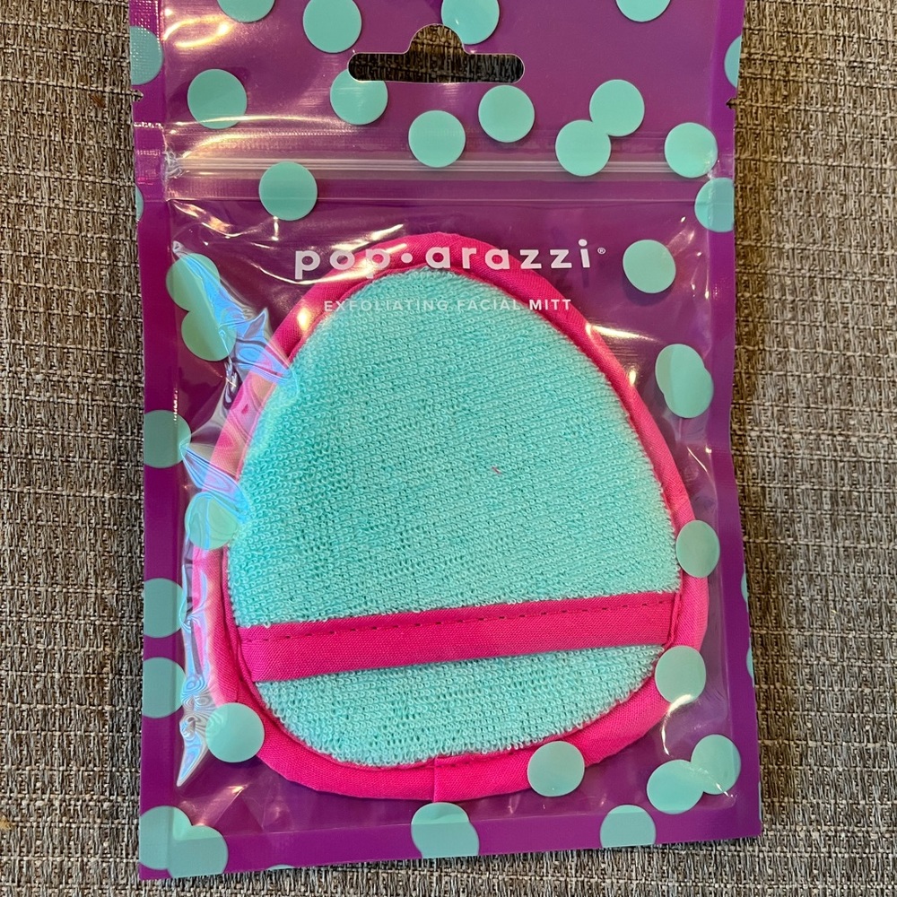 5/$12 exfoliating facial mitt